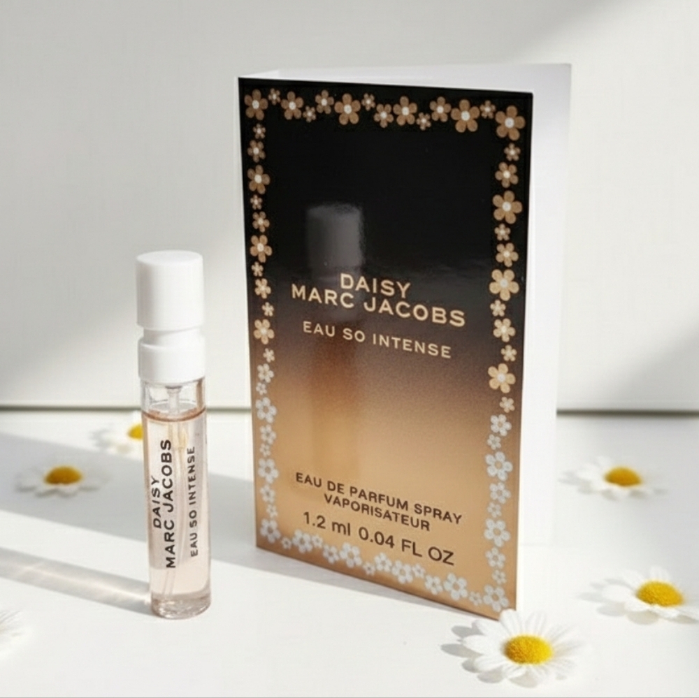 Marc Jacobs Daisy Eau So Intense Mini Sample Spray New